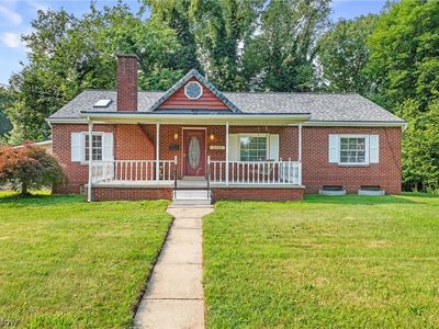 2380 Benton St, Akron, OH, 44312