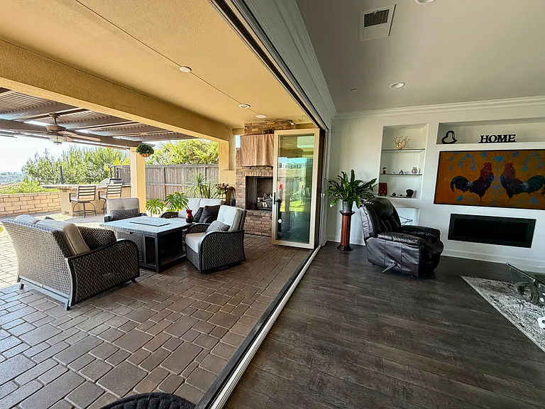 442 Cota Ln — Photo 3