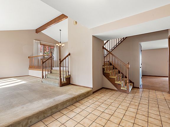 5th image of 7724 W 157th St