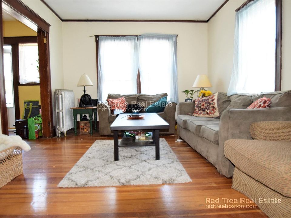 1st image of 12 Hunnewell Ave #12