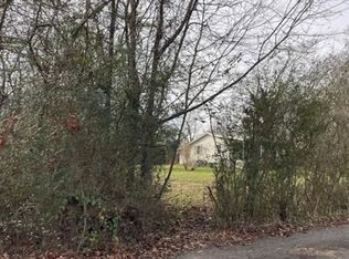 61 Crosslin Ave, Tullahoma, TN 37388