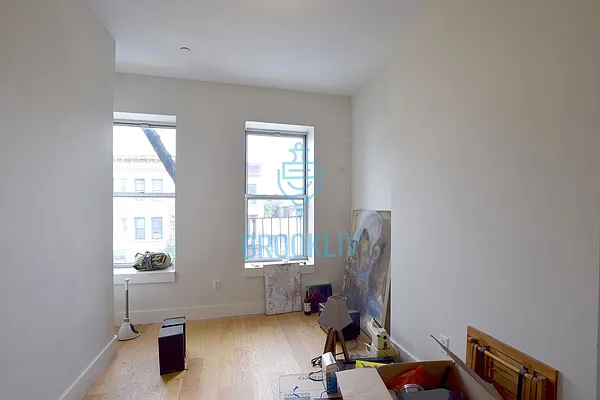 Rented by null | media 25