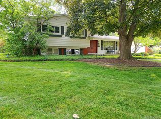 34086 Burton Ln, Livonia, MI 48154