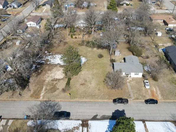 W Johnson St, Denison, TX 75020