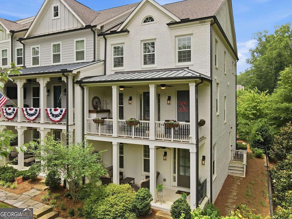 1st image of 575 Woods Walk