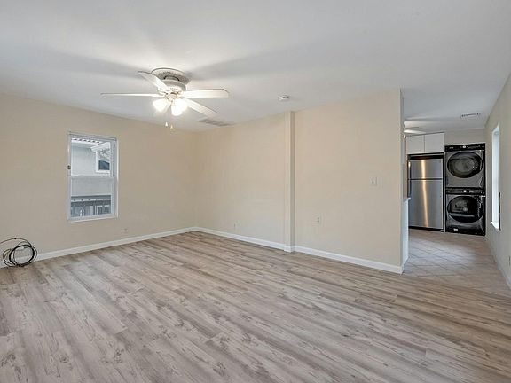 4th image of 60 Wallace St Floor 2