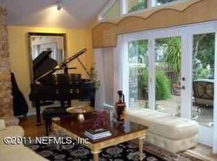 8251 Garden View Ct, Jacksonville, FL 32256