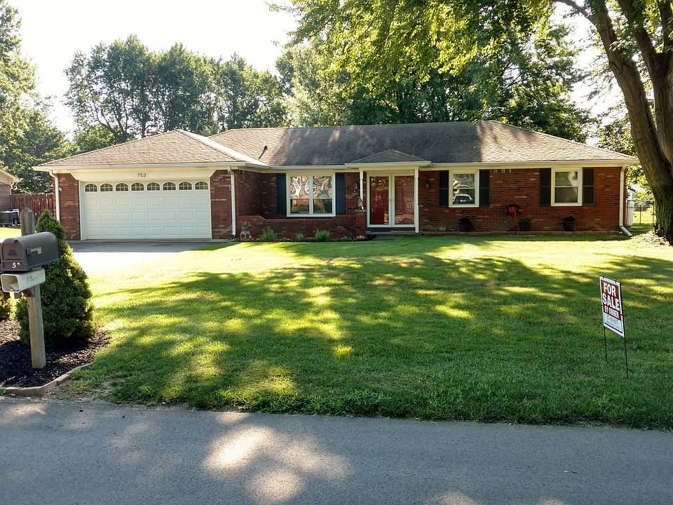 1st image of 753 Lodge Dr