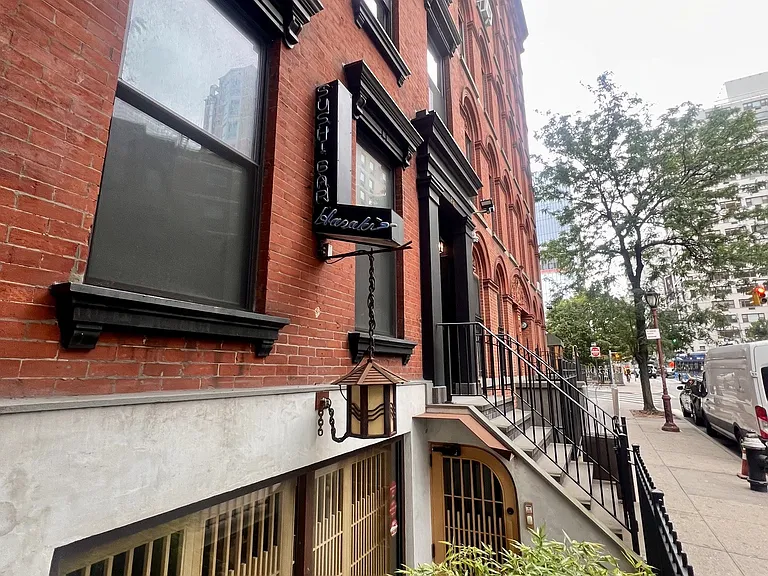 210 E 9th St #2 — Photo 13
