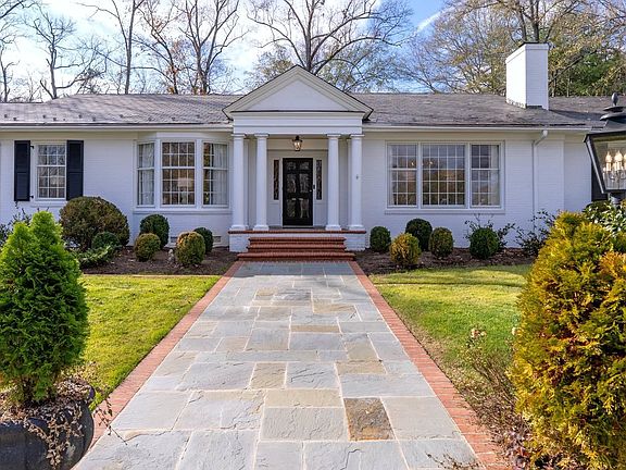 4th image of 1038 Glendalyn Cir