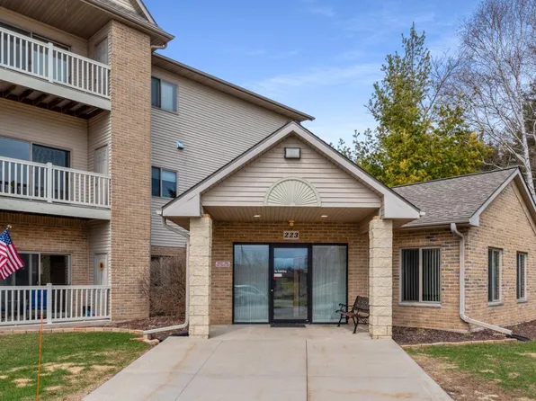 223 Fifth STREET #103, Hartford, WI 53027