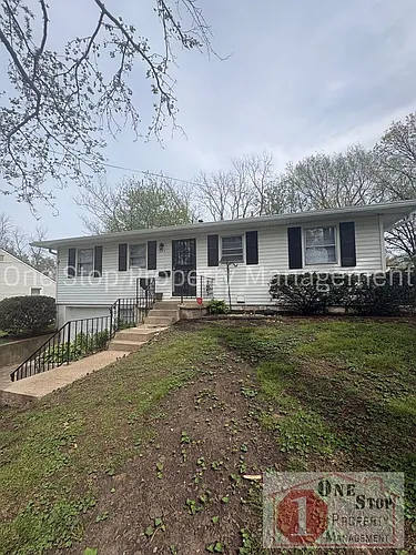 1223 N Pleasant St Photo 1