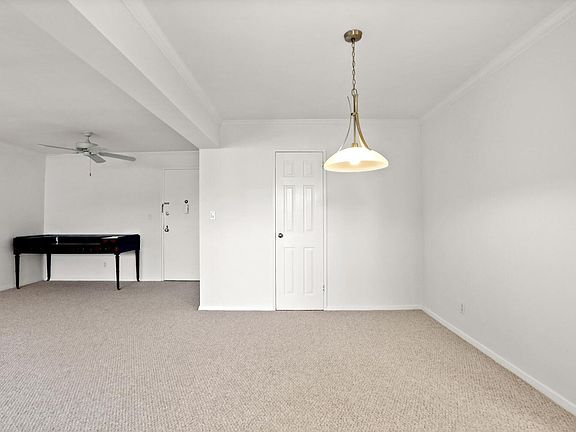 5th image of 7 4th St APT 2D