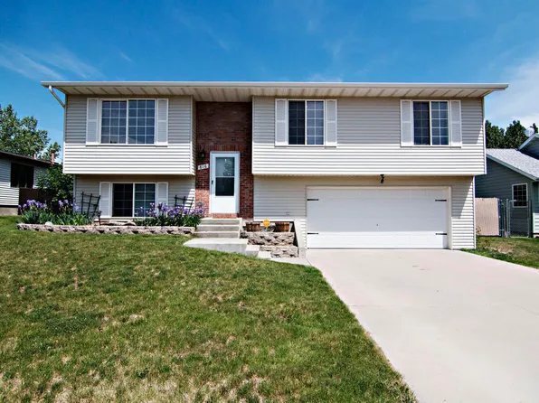 816 N Fir Ct, Gillette, WY 82716