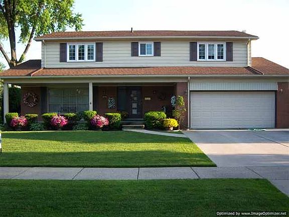 2nd image of 685 N Brys Dr