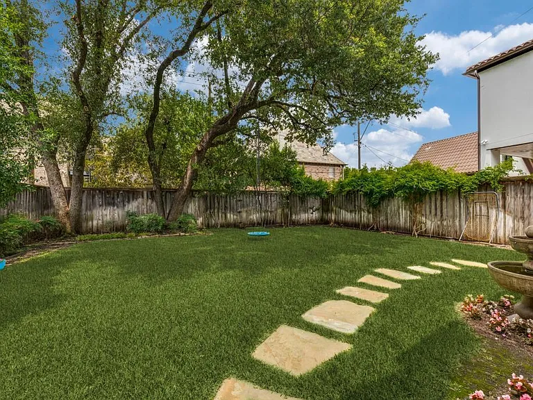 4352 Livingston Ave — Photo 25