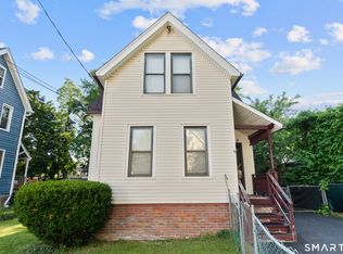 11 Elliott Pl, Hartford, CT 06114