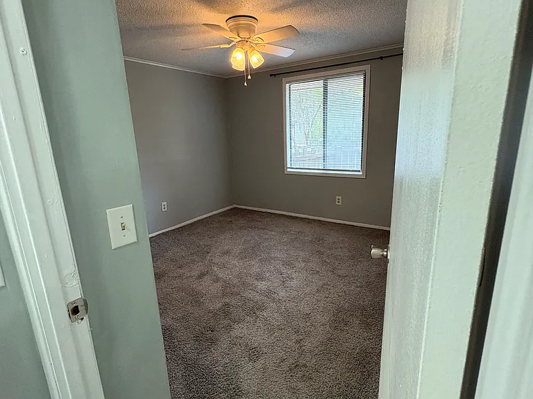 37917 Hillside Ln #37917 — Photo 8