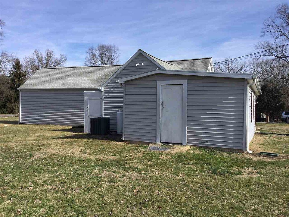 2nd image of 9809 Old County Rd