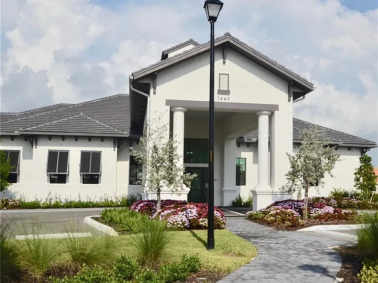 7509 Carnegie Way — Photo 29