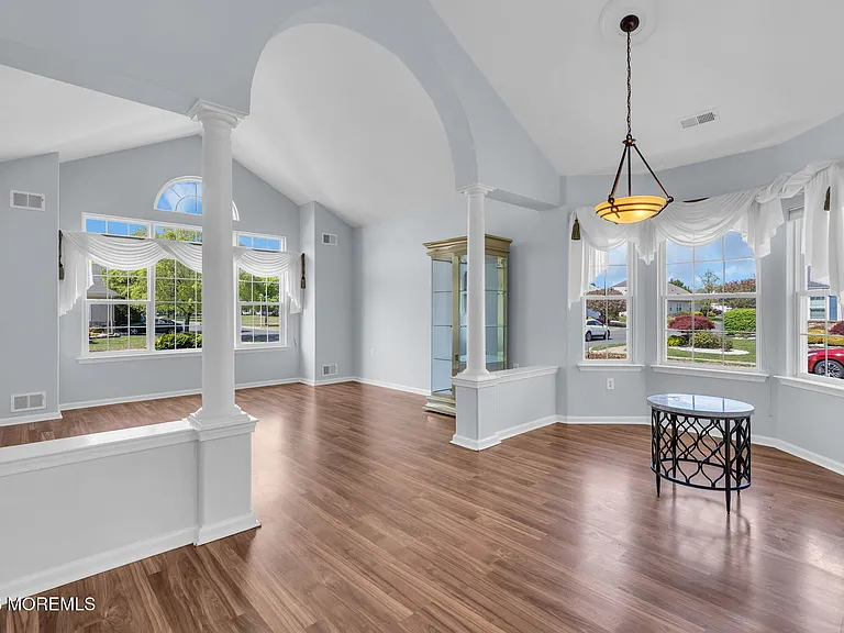 1 Evans Ct — Photo 10