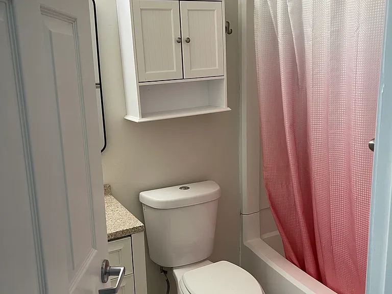 1270 Merrimac Ln N — Photo 12