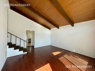 318 Hillside Ct, Vista, CA 92084