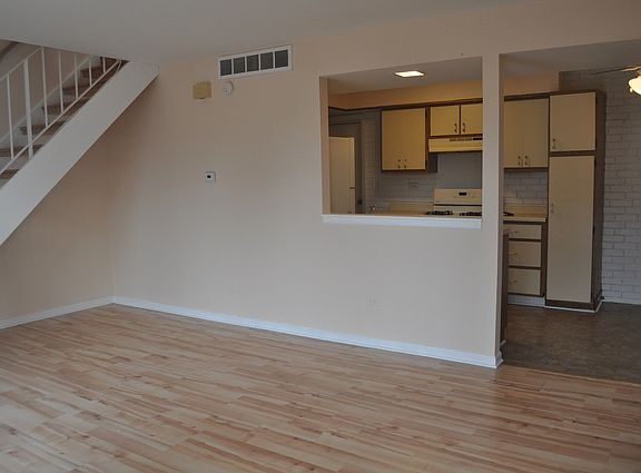 2nd image of 1211 Cypress Dr