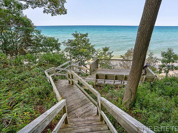 3rd image of 2342 Lakeshore Dr