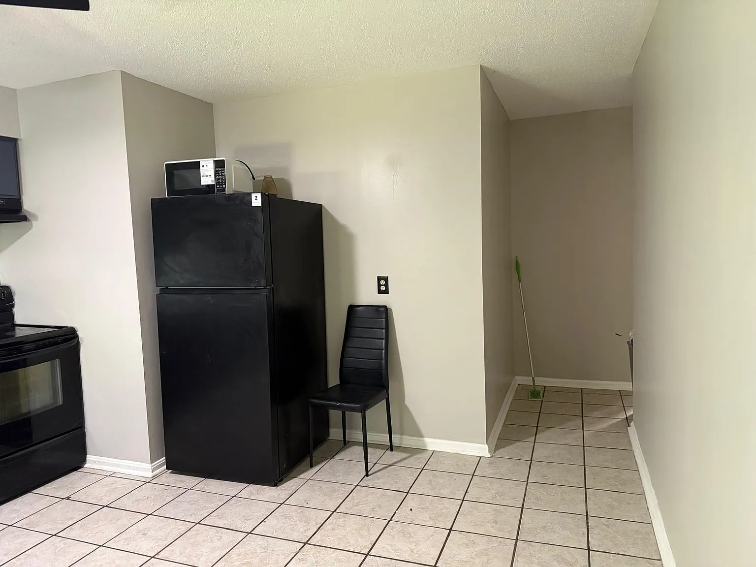 1214 S Preston St - Unit 2 A — Photo 3