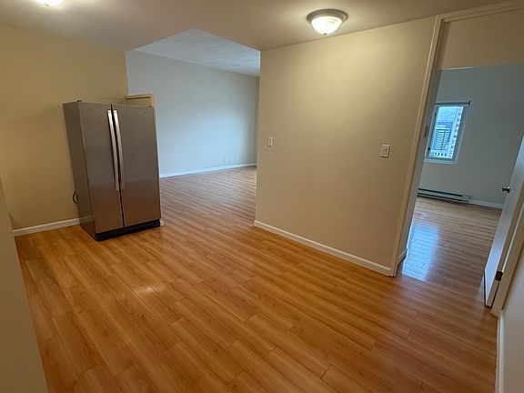 4th image of 1001 Pine St Unit 1401