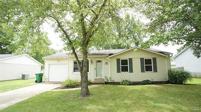 1st image of 1404 Cypress Dr