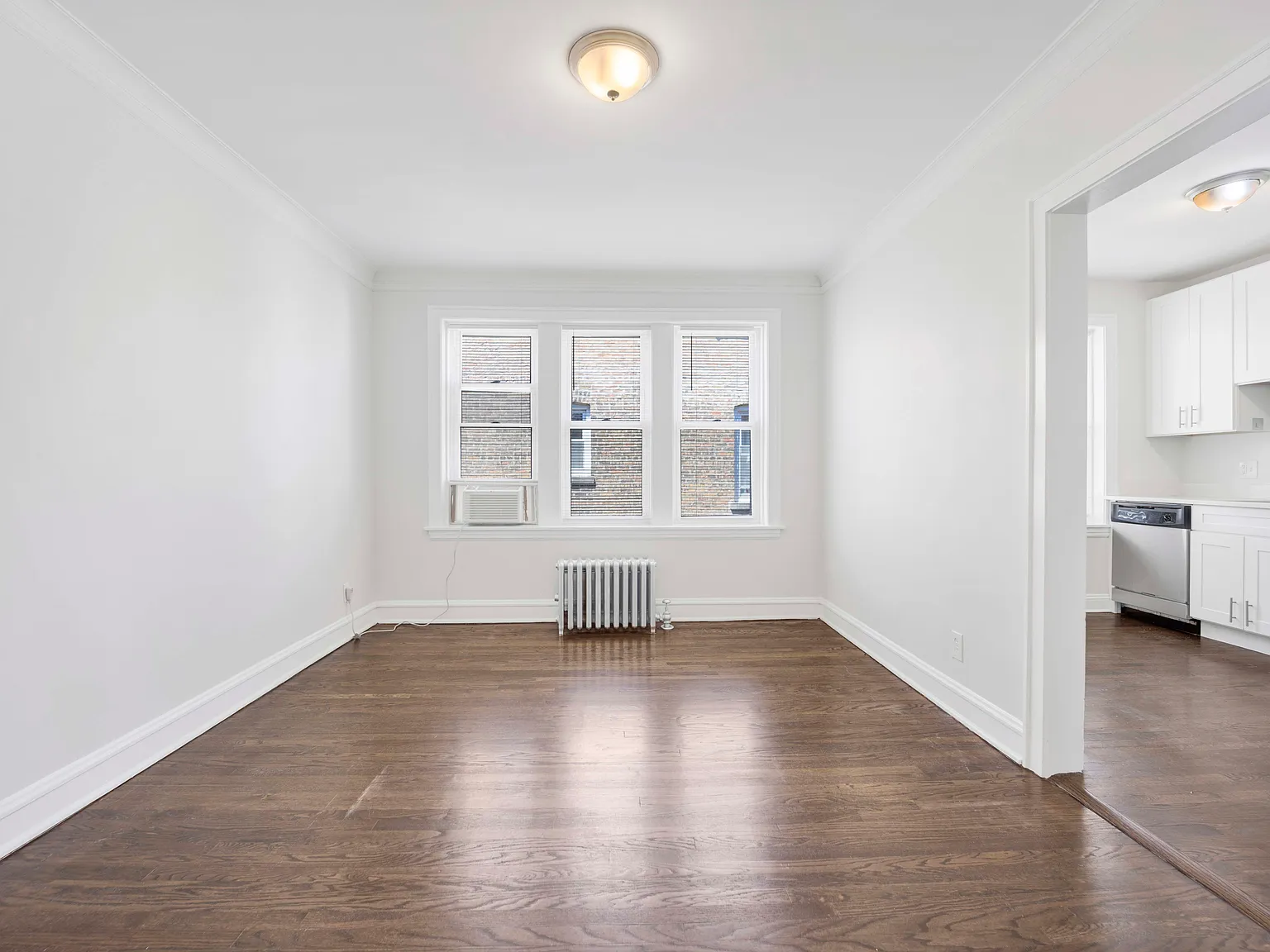 3 bed, $1,995 — Photo 3