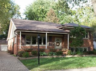 9804 S 51st Ave, Oak Lawn, IL 60453