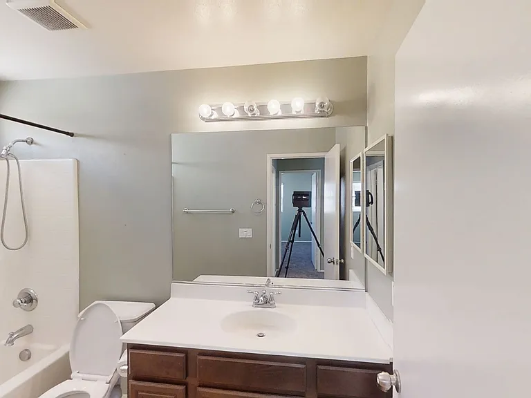 1341 Bittersweet Dr #F — Photo 9