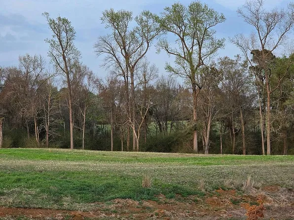 3362 N Fm 225, Douglass, TX 75943