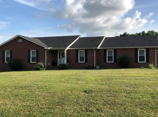 303 Crestlake Way, Bowling Green, KY 42104
