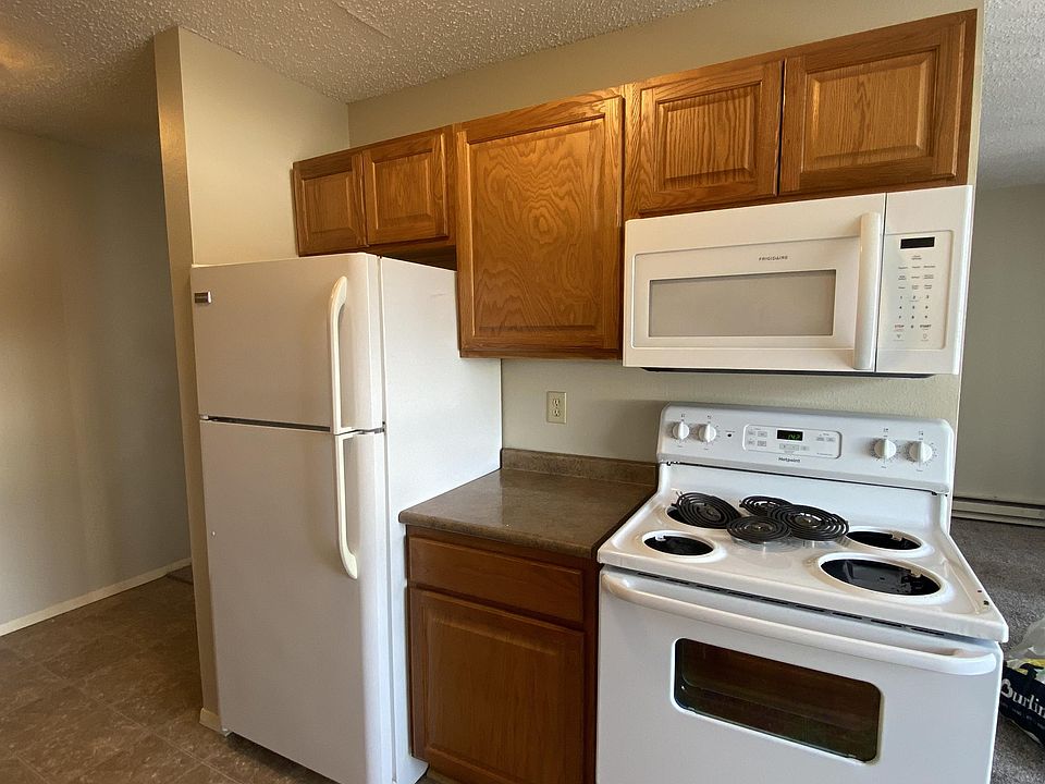 1st image of 1151 Prairie Pkwy #5
