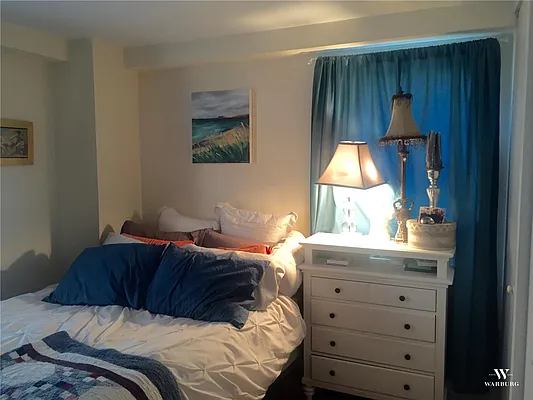 Rented by Warburg | media 10