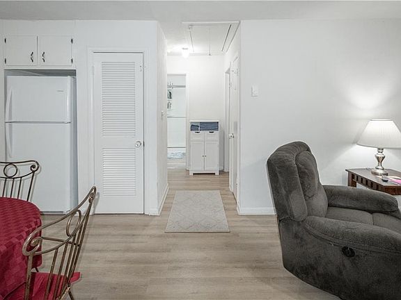 5th image of 1823 Parkview Ave Unit B