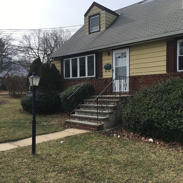 1st image of 2 Porter Pl