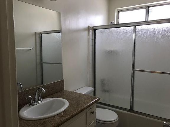 4th image of 1335 N Detroit St APT 110