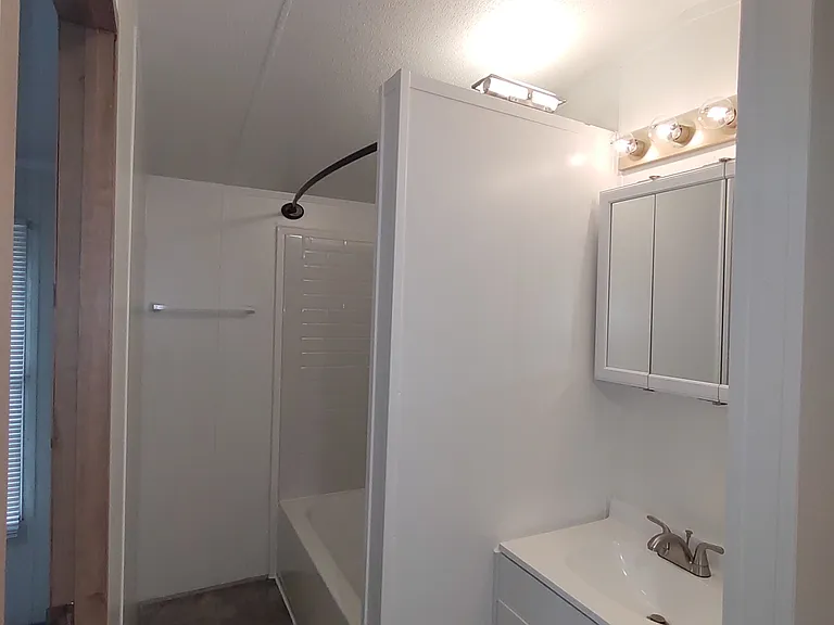 8685 Green Meadows Ln — Photo 9