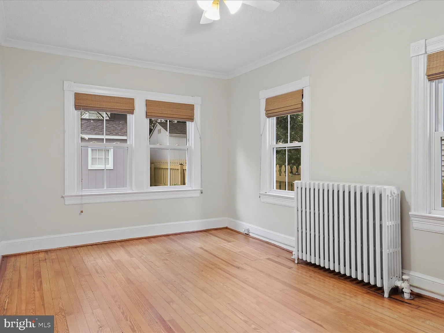 4 bed, 3.0 bath, 2062 sqft, $4,600 — Photo 4