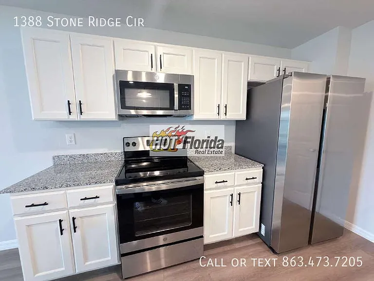1388 Stone Ridge Cir — Photo 17