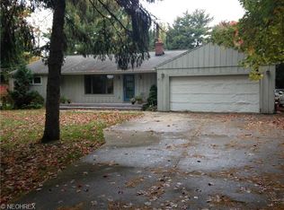 9934 Barr Rd, Brecksville, OH 44141