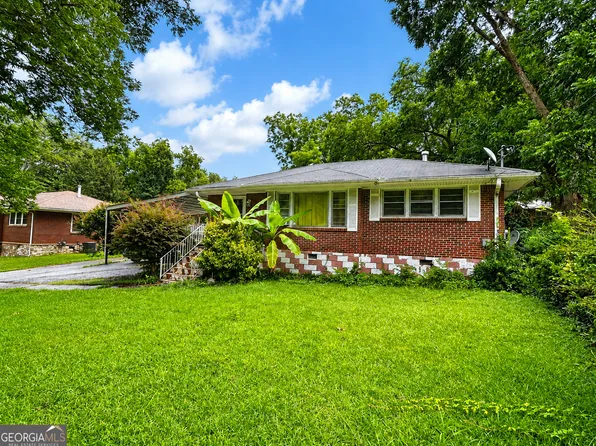 1035 Stoneybrook Rd, Forest Park, GA 30297