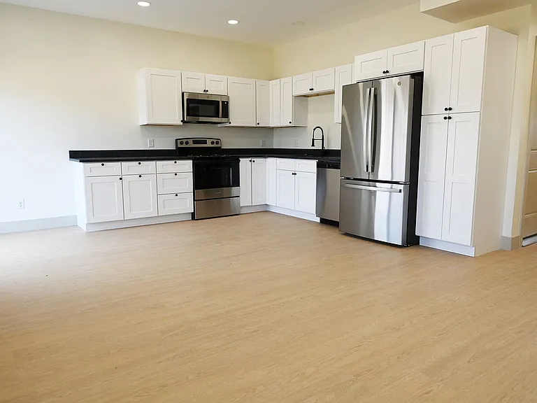 178 Brushwood Dr — Photo 9