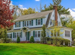105 Old Center St, Middleboro, MA 02346