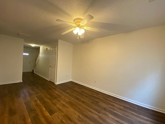 4th image of 10617 Prairie Ridge Ln